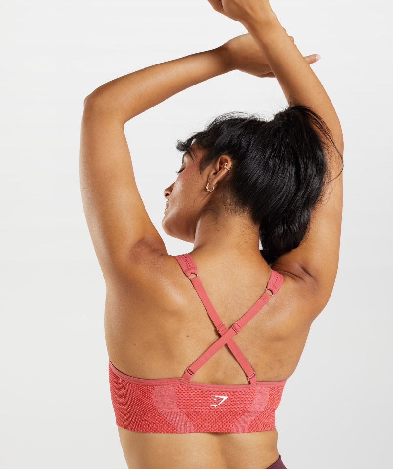 Gymshark Vital Bezszwowy Biustonosz Sportowy Z Dekoltem 2.0 V Chilli Red Marl