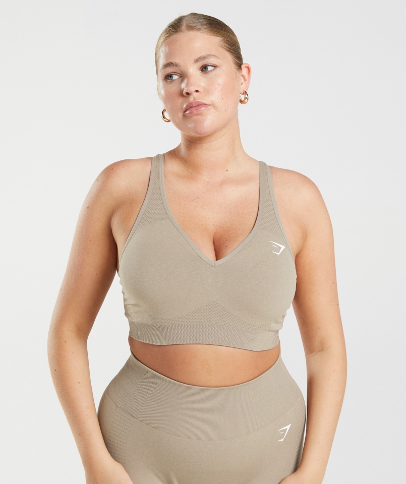 Gymshark Vital Bezszwowy Biustonosz Sportowy Z Dekoltem 2.0 V Waniliowy Brązowy Marl